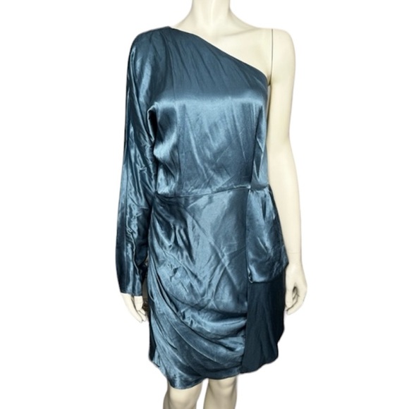 ELLIATT Revolve Shiny Satin Blue Sexy One Sleeve Mini Dress NWT Size Medium - Picture 3 of 13